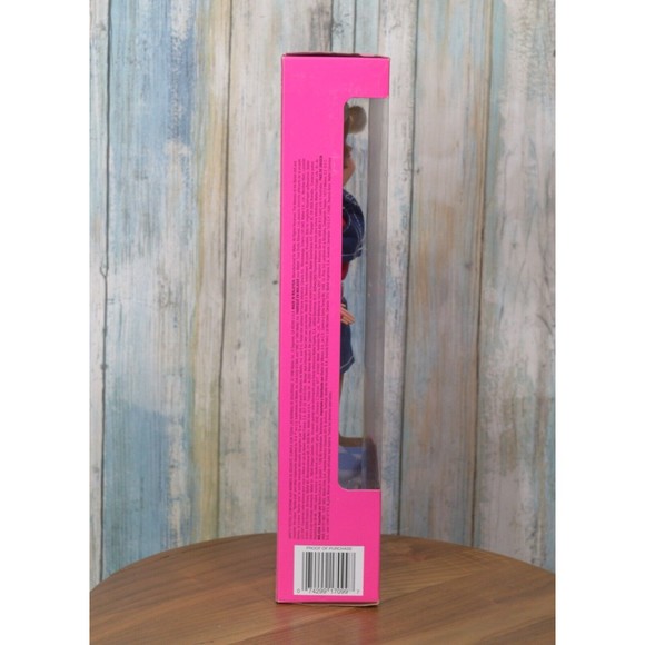 Mattel Back to School Barbie Doll Special Edition - Picture 3 of 8